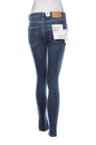 Dámske džínsy  Selected Femme, Veľkosť M, Farba Modrá, Cena  9,59 €