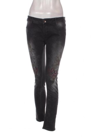 Damen Jeans Sisley, Größe M, Farbe Grau, Preis 26,98 €