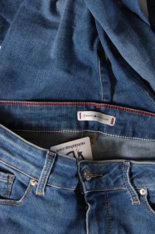 Damskie jeansy Tommy Hilfiger, Rozmiar S, Kolor Niebieski, Cena 103,31 zł