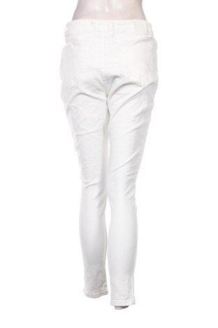 Damskie jeansy Top Secret, Rozmiar L, Kolor Biały, Cena 75,78 zł