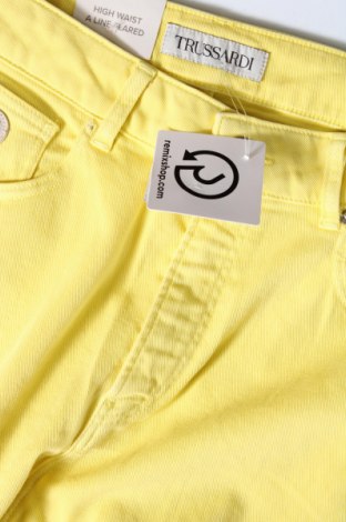 Dámske džínsy  Trussardi, Veľkosť S, Farba Žltá, Cena  47,32 €
