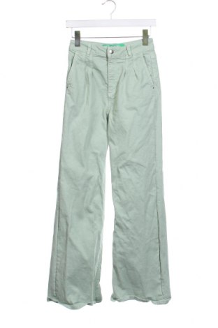 Damskie jeansy United Colors Of Benetton, Rozmiar XS, Kolor Zielony, Cena 81,80 zł