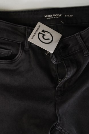 Dámske džínsy  Vero Moda, Veľkosť S, Farba Čierna, Cena  3,86 €