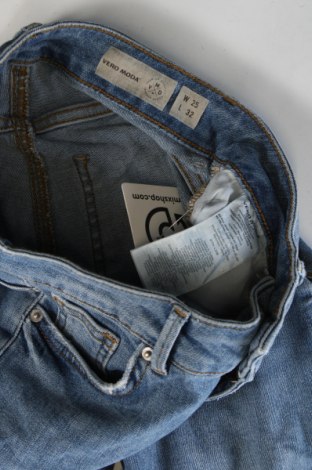 Dámské džíny  Vero Moda, Velikost XS, Barva Modrá, Cena  136,00 Kč