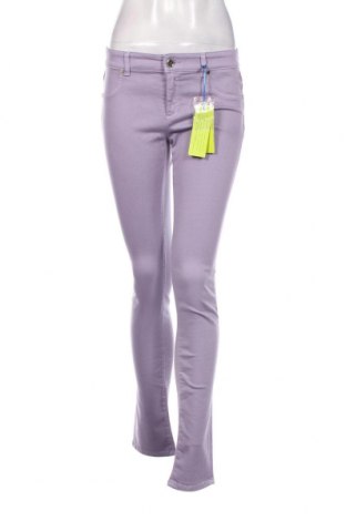 Дамски дънки Versace Jeans, Размер S, Цвят Лилав, Цена 254,00 лв.