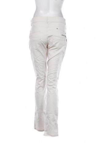 Γυναικείο Τζίν Yessica, Μέγεθος M, Χρώμα Λευκό, Τιμή 4,45 €
