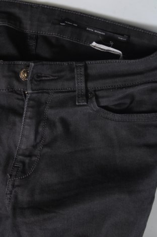 Dámske džínsy  Zara, Veľkosť XS, Farba Čierna, Cena  4,14 €
