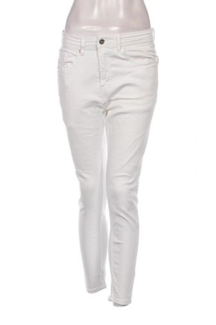 Дамски дънки Zara, Размер M, Цвят Бял, Цена 18,28 лв.