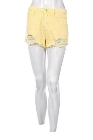 Дамски къс панталон, Размер M, Цвят Жълт, Цена 10,83 лв.