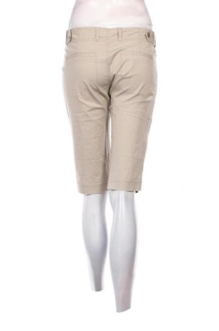 Дамски къс панталон, Размер M, Цвят Бежов, Цена 9,60 лв.