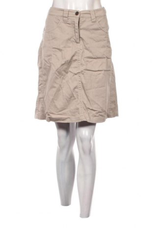 Γυναικείο κοντό παντελόνι, Μέγεθος M, Χρώμα  Μπέζ, Τιμή 7,65 €