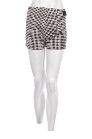 Γυναικείο κοντό παντελόνι, Μέγεθος S, Χρώμα Πολύχρωμο, Τιμή 9,62 €
