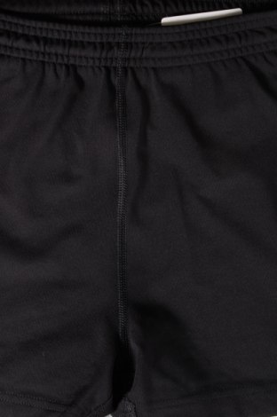 Дамски къс панталон Adidas, Размер XXS, Цвят Черен, Цена 20,40 лв.