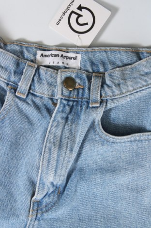 Дамски къс панталон American Apparel, Размер XS, Цвят Син, Цена 50,60 лв.