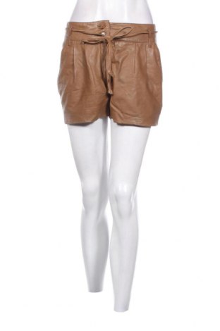 Дамски къс панталон BZR Bruuns Bazaar, Размер S, Цвят Кафяв, Цена 35,72 лв.