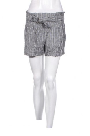 Дамски къс панталон Bershka, Размер S, Цвят Сив, Цена 10,83 лв.