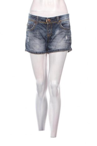 Γυναικείο κοντό παντελόνι Bershka, Μέγεθος M, Χρώμα Μπλέ, Τιμή 4,96 €