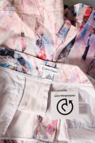 Γυναικείο κοντό παντελόνι Calvin Klein, Μέγεθος XL, Χρώμα Πολύχρωμο, Τιμή 33,76 €