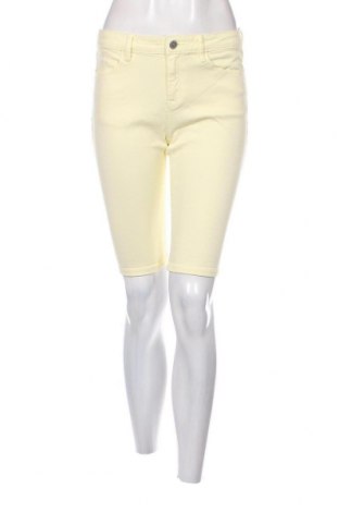 Дамски къс панталон Camaieu, Размер M, Цвят Жълт, Цена 11,40 лв.