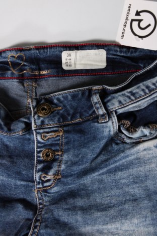 Pantaloni scurți de femei Denim 1982, Mărime M, Culoare Albastru, Preț 26,93 Lei