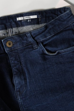 Дамски къс панталон Edc By Esprit, Размер L, Цвят Син, Цена 33,24 лв.