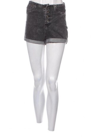 Γυναικείο κοντό παντελόνι Fb Sister, Μέγεθος S, Χρώμα Μαύρο, Τιμή 4,96 €