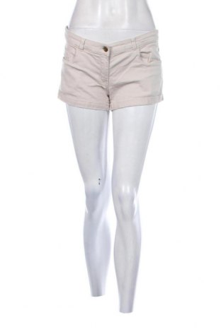 Дамски къс панталон H&M, Размер S, Цвят Бежов, Цена 10,83 лв.