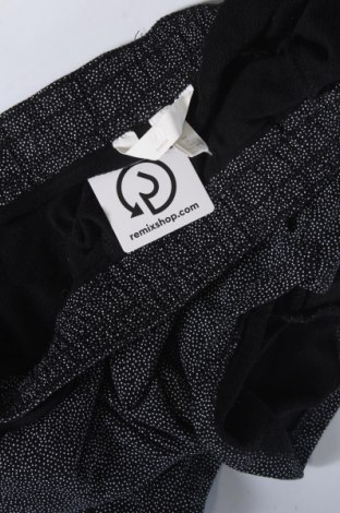 Дамски къс панталон H&M, Размер M, Цвят Черен, Цена 19,55 лв.