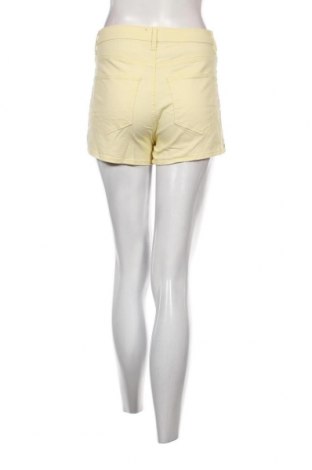 Дамски къс панталон H&M, Размер S, Цвят Жълт, Цена 18,82 лв.