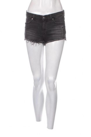Γυναικείο κοντό παντελόνι H&M, Μέγεθος S, Χρώμα Γκρί, Τιμή 6,00 €