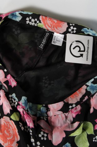 Дамски къс панталон H&M Divided, Размер S, Цвят Многоцветен, Цена 8,55 лв.