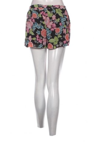 Γυναικείο κοντό παντελόνι H&M Divided, Μέγεθος S, Χρώμα Πολύχρωμο, Τιμή 4,67 €