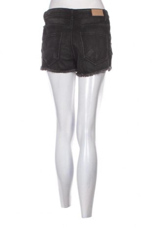 Pantaloni scurți de femei H&M Divided, Mărime S, Culoare Negru, Preț 48,83 Lei