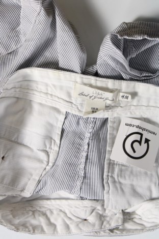 Pantaloni scurți de femei H&M L.O.G.G., Mărime M, Culoare Multicolor, Preț 24,72 Lei