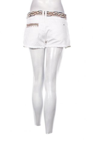 Γυναικείο κοντό παντελόνι Hilfiger Denim, Μέγεθος L, Χρώμα Λευκό, Τιμή 24,86 €
