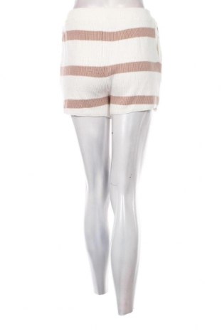 Γυναικείο κοντό παντελόνι Kilky, Μέγεθος M, Χρώμα Πολύχρωμο, Τιμή 5,88 €