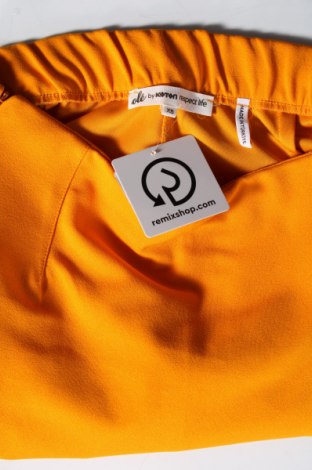 Γυναικείο κοντό παντελόνι Koton, Μέγεθος XS, Χρώμα Κίτρινο, Τιμή 11,95 €