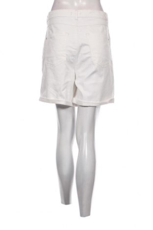 Γυναικείο κοντό παντελόνι MO, Μέγεθος XL, Χρώμα Λευκό, Τιμή 20,00 €