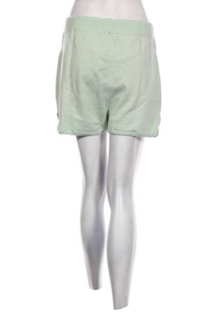 Дамски къс панталон Missguided, Размер L, Цвят Зелен, Цена 31,00 лв.