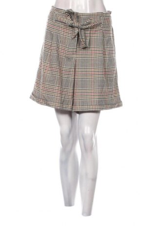 Γυναικείο κοντό παντελόνι Ms Mode, Μέγεθος M, Χρώμα Πολύχρωμο, Τιμή 5,29 €