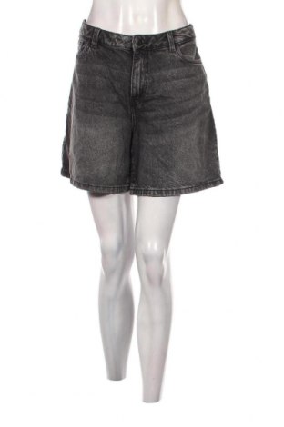 Γυναικείο κοντό παντελόνι Noisy May, Μέγεθος XL, Χρώμα Γκρί, Τιμή 16,41 €