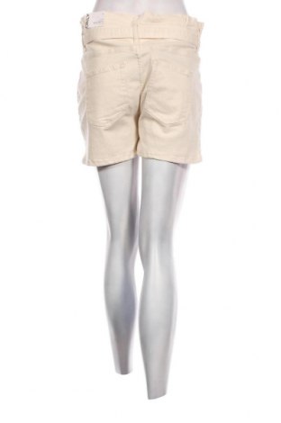 Γυναικείο κοντό παντελόνι ONLY, Μέγεθος XL, Χρώμα Εκρού, Τιμή 8,54 €