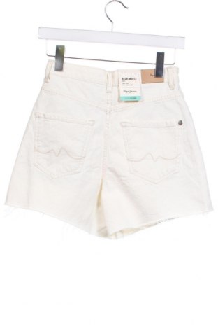 Дамски къс панталон Pepe Jeans, Размер XS, Цвят Бял, Цена 45,45 лв.