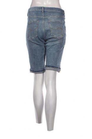 Дамски къс панталон Q/S by S.Oliver, Размер L, Цвят Син, Цена 33,24 лв.