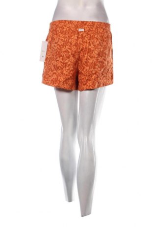 Дамски къс панталон RVCA, Размер S, Цвят Оранжев, Цена 15,40 лв.