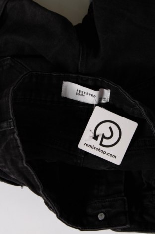 Дамски къс панталон Reserved, Размер S, Цвят Черен, Цена 19,55 лв.