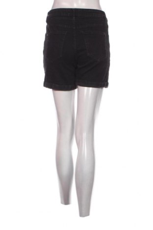 Дамски къс панталон Reserved, Размер S, Цвят Черен, Цена 19,55 лв.