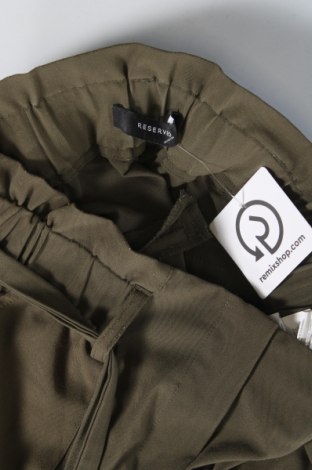 Damen Shorts Reserved, Größe XS, Farbe Grün, Preis € 10,00