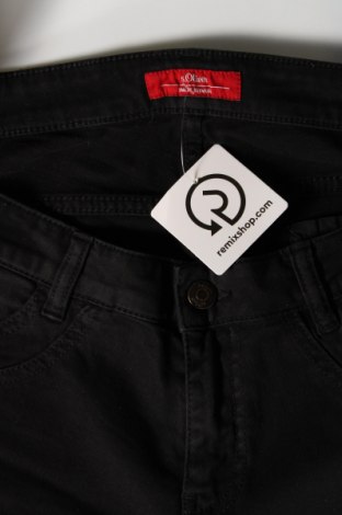 Дамски къс панталон S.Oliver, Размер L, Цвят Черен, Цена 18,95 лв.