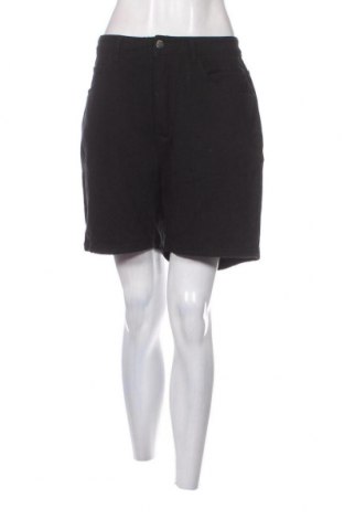 Γυναικείο κοντό παντελόνι SHEIN, Μέγεθος XL, Χρώμα Μαύρο, Τιμή 6,00 €